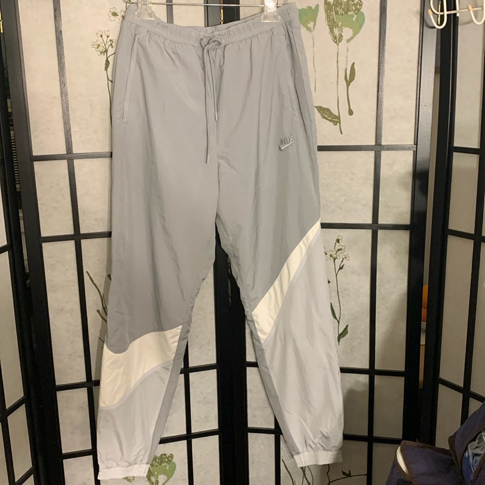 NWOT, Nike pants